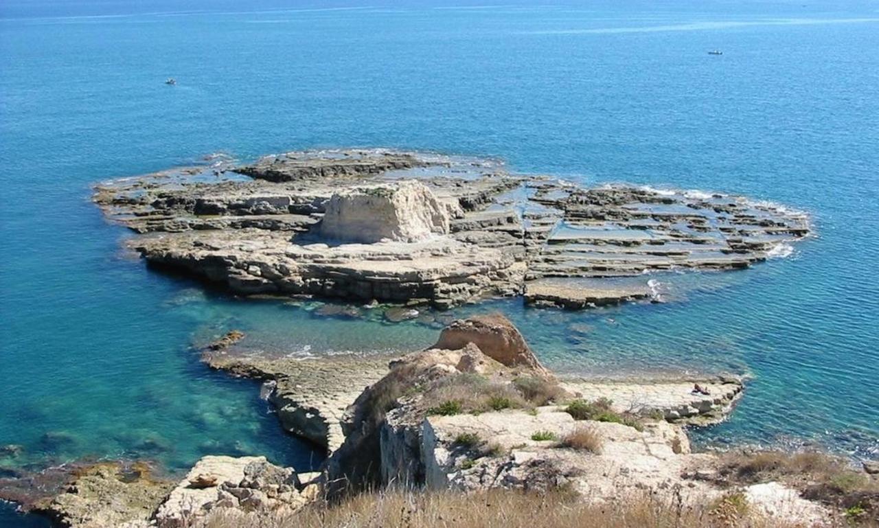 Отель Sbarcatore Dei Turchi Бруколи Экстерьер фото